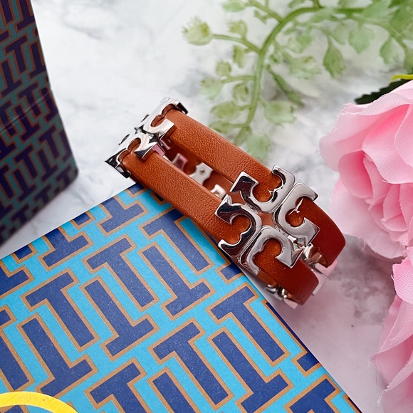 TORY BURCH - Serif Brown Bracelet - Picture 2 of 7
